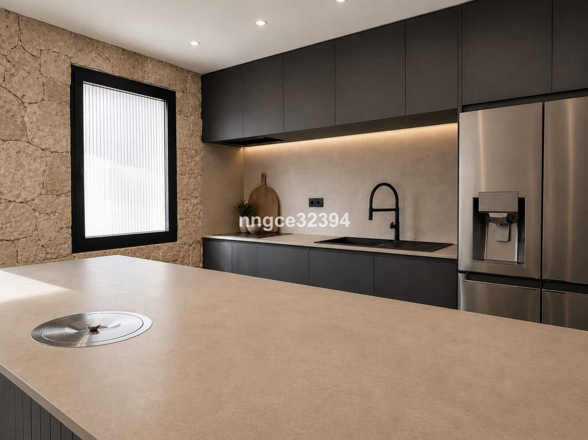 5 Bed Townhouse for sale in New Golden Mile Costa Del Sol, Málaga, Spain