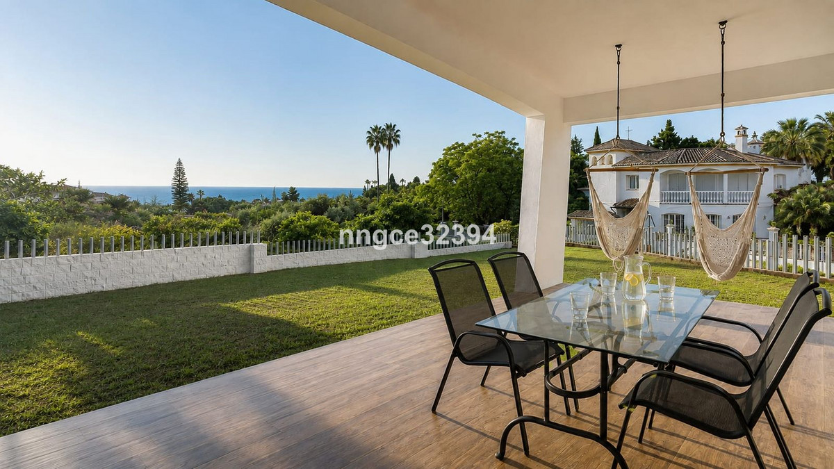 5 Bed Townhouse for sale in New Golden Mile Costa Del Sol, Málaga, Spain
