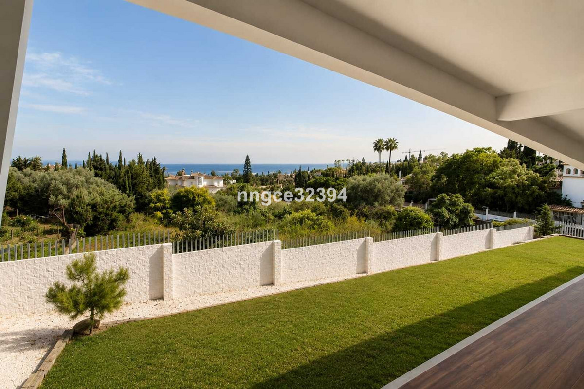 5 Bed Townhouse for sale in New Golden Mile Costa Del Sol, Málaga, Spain