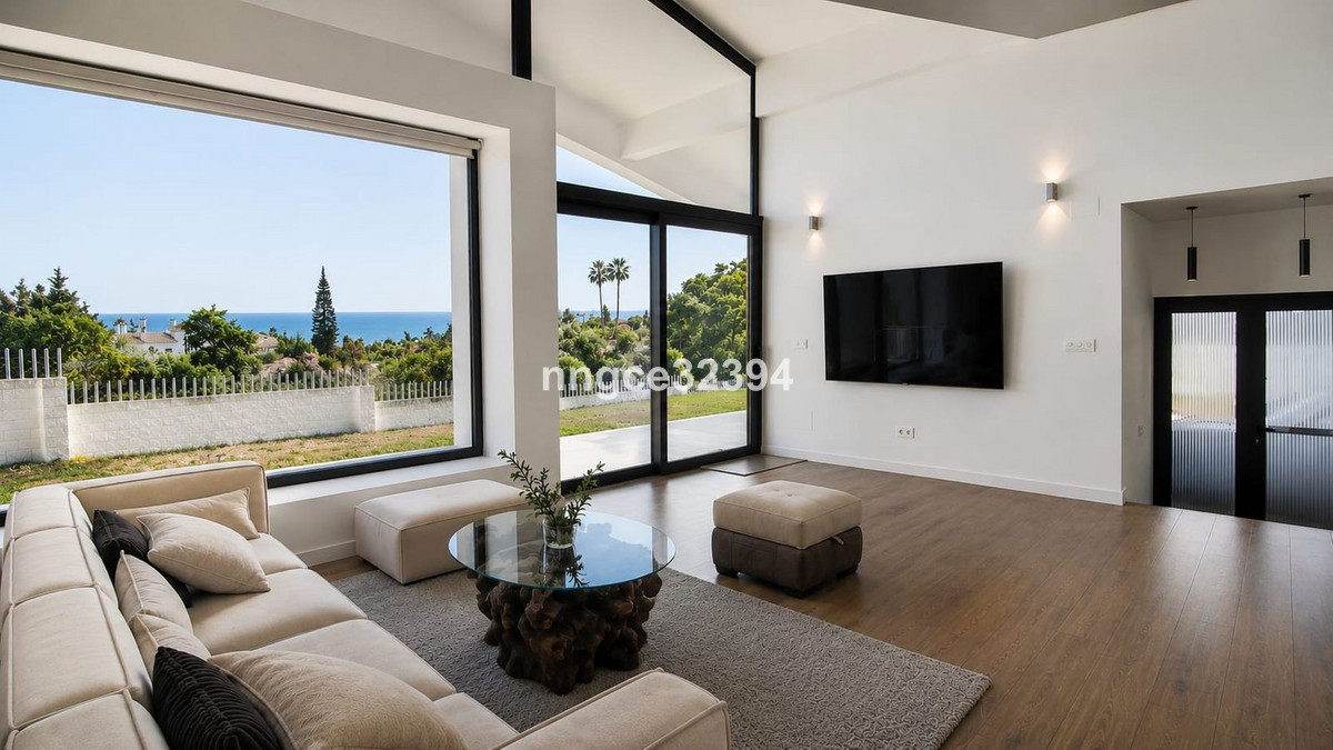 5 Bed Townhouse for sale in New Golden Mile Costa Del Sol, Málaga, Spain