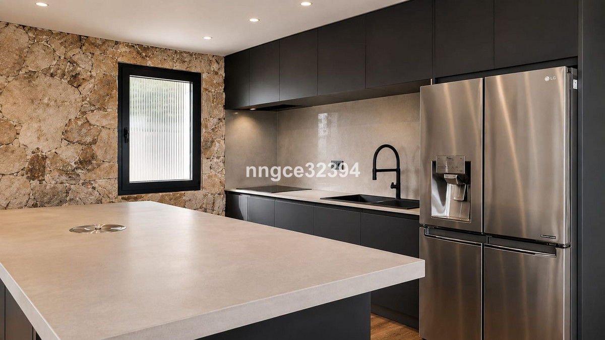 5 Bed Townhouse for sale in New Golden Mile Costa Del Sol, Málaga, Spain