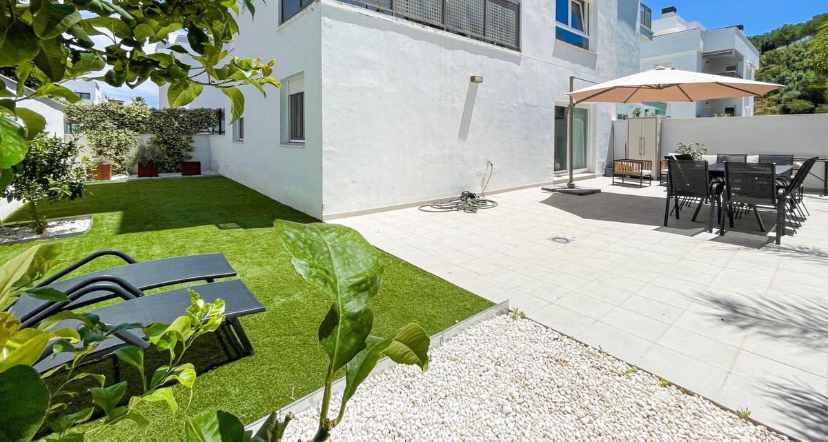 2 Bed Apartment for sale in Mijas Costa Del Sol, Málaga, Spain