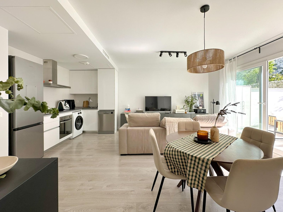 2 Bed Apartment for sale in Mijas Costa Del Sol, Málaga, Spain