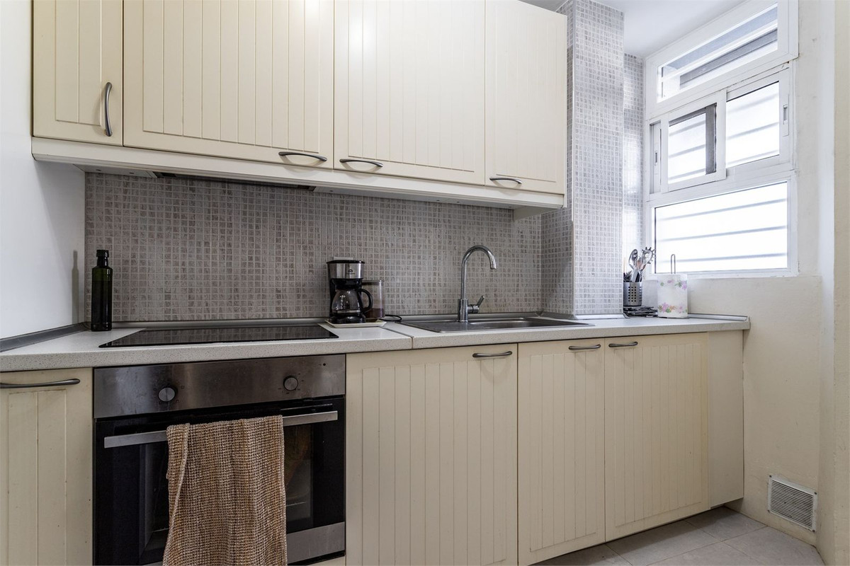 1 Bed Apartment for sale in Fuengirola Costa Del Sol, Málaga, Spain