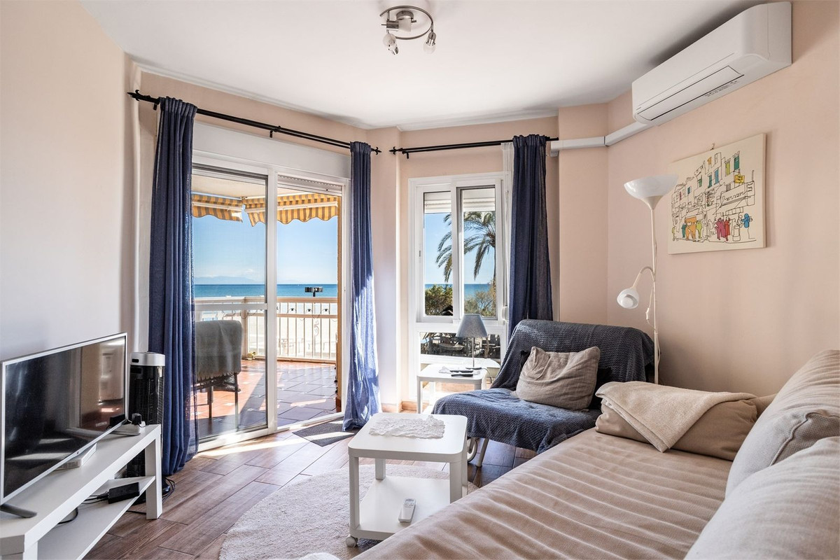 1 Bed Apartment for sale in Fuengirola Costa Del Sol, Málaga, Spain