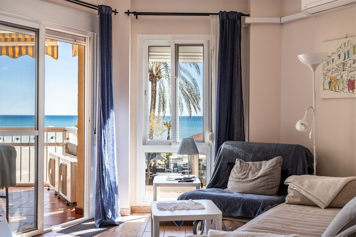 1 Bed Apartment for sale in Fuengirola Costa Del Sol, Málaga, Spain