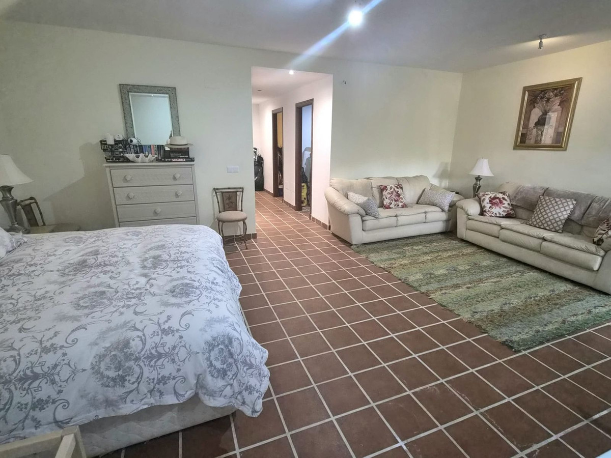 3 Bed Townhouse for sale in Alhaurin Golf Costa Del Sol, Málaga, Spain