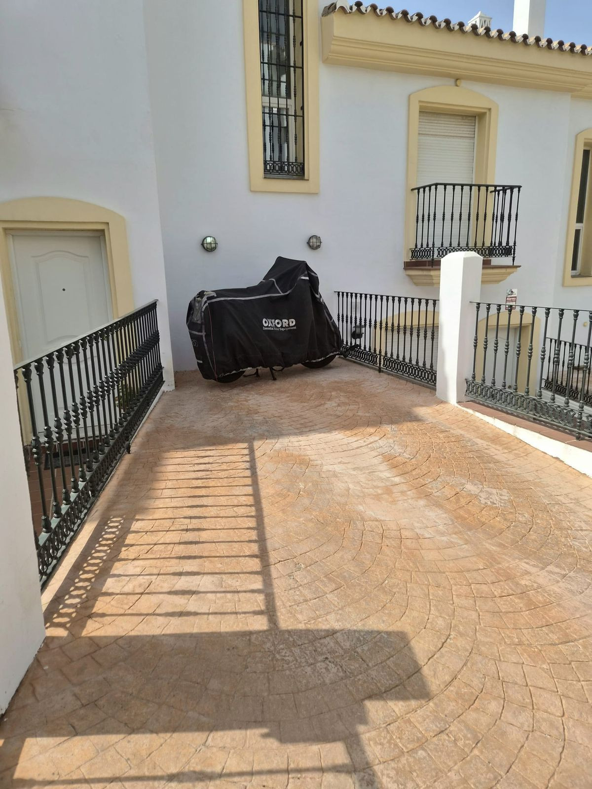 3 Bed Townhouse for sale in Alhaurin Golf Costa Del Sol, Málaga, Spain
