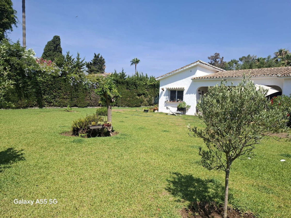 5 Bed Townhouse for sale in Estepona Costa Del Sol, Málaga, Spain