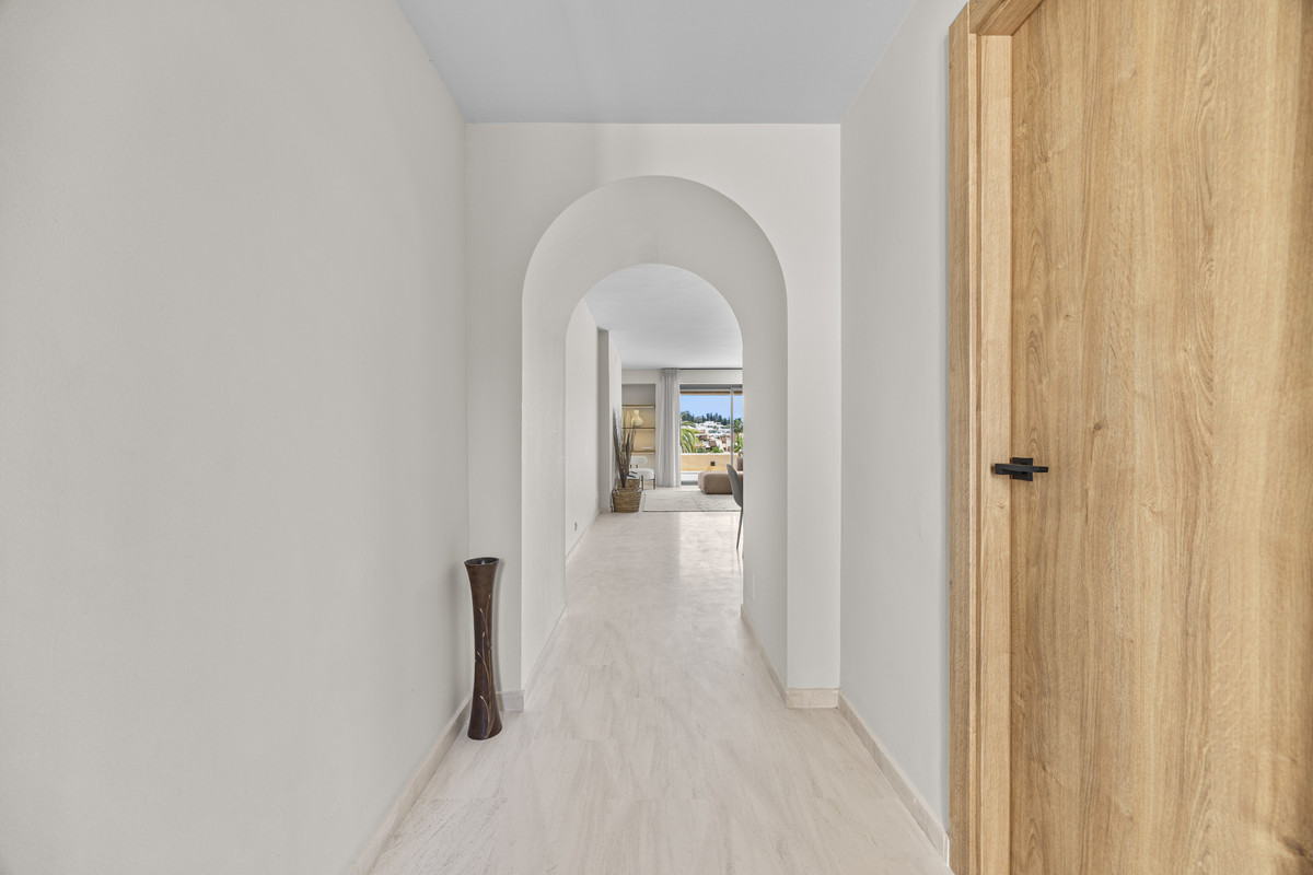 3 Bed Apartment for sale in Estepona Costa Del Sol, Málaga, Spain