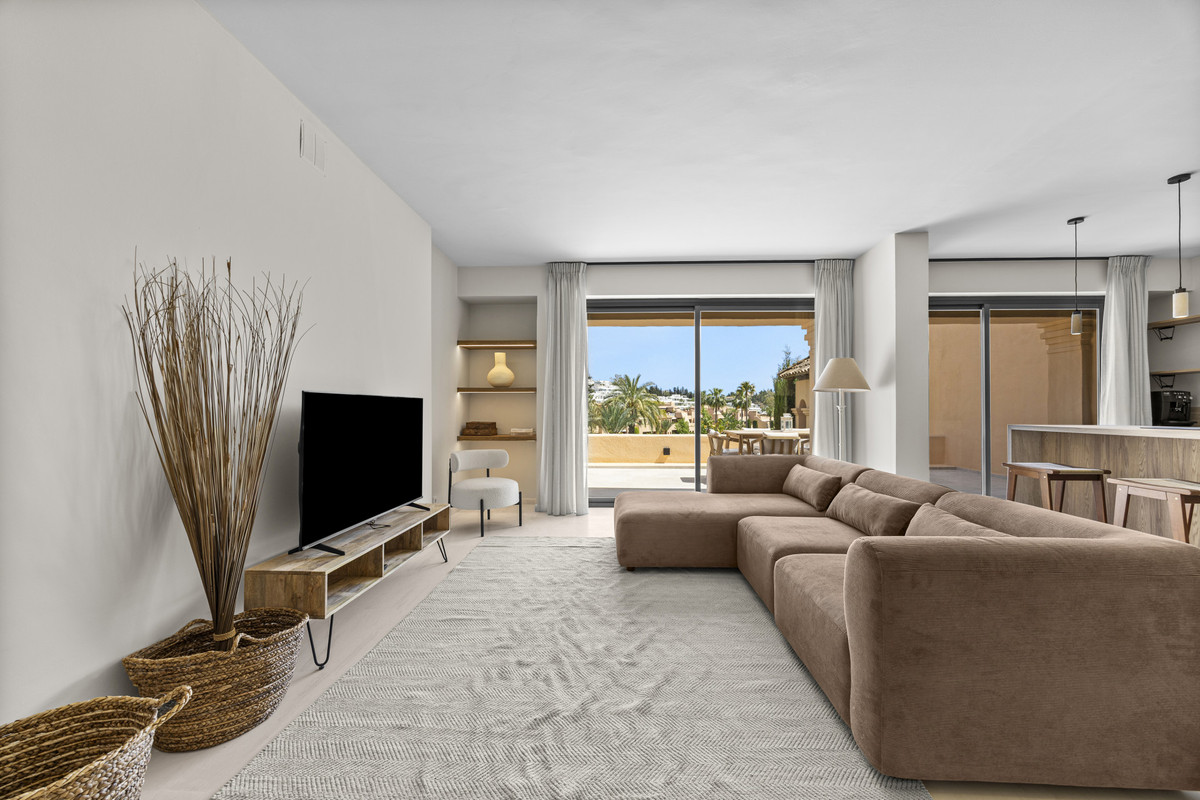 3 Bed Apartment for sale in Estepona Costa Del Sol, Málaga, Spain