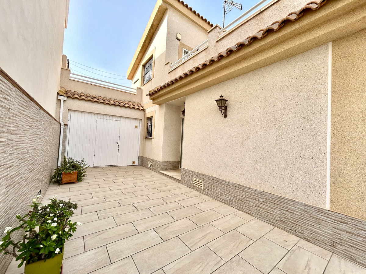 3 Bed Townhouse for sale in Torre De La Horadada Costa Blanca, Alicante, Spain