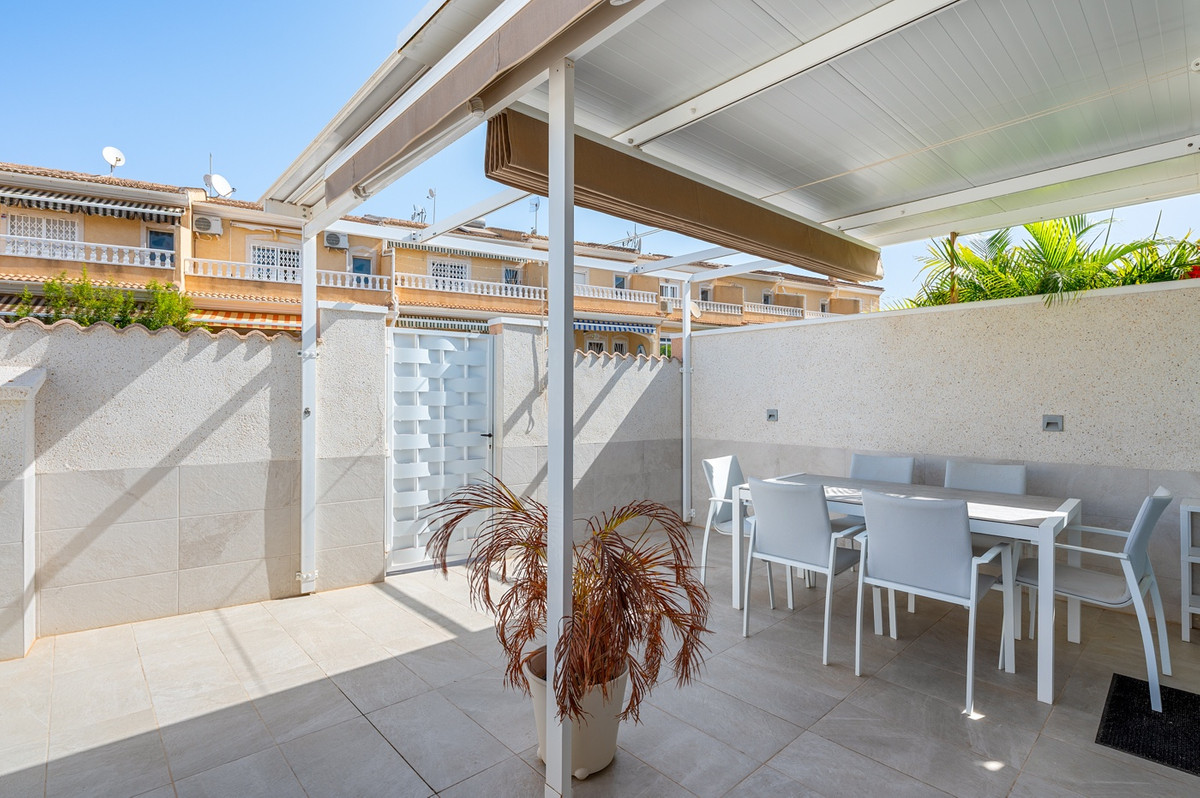2 Bed Townhouse for sale in Ciudad Quesada Costa Blanca, Alicante, Spain