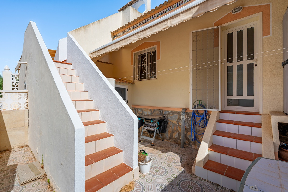 2 Bed Townhouse for sale in Ciudad Quesada Costa Blanca, Alicante, Spain