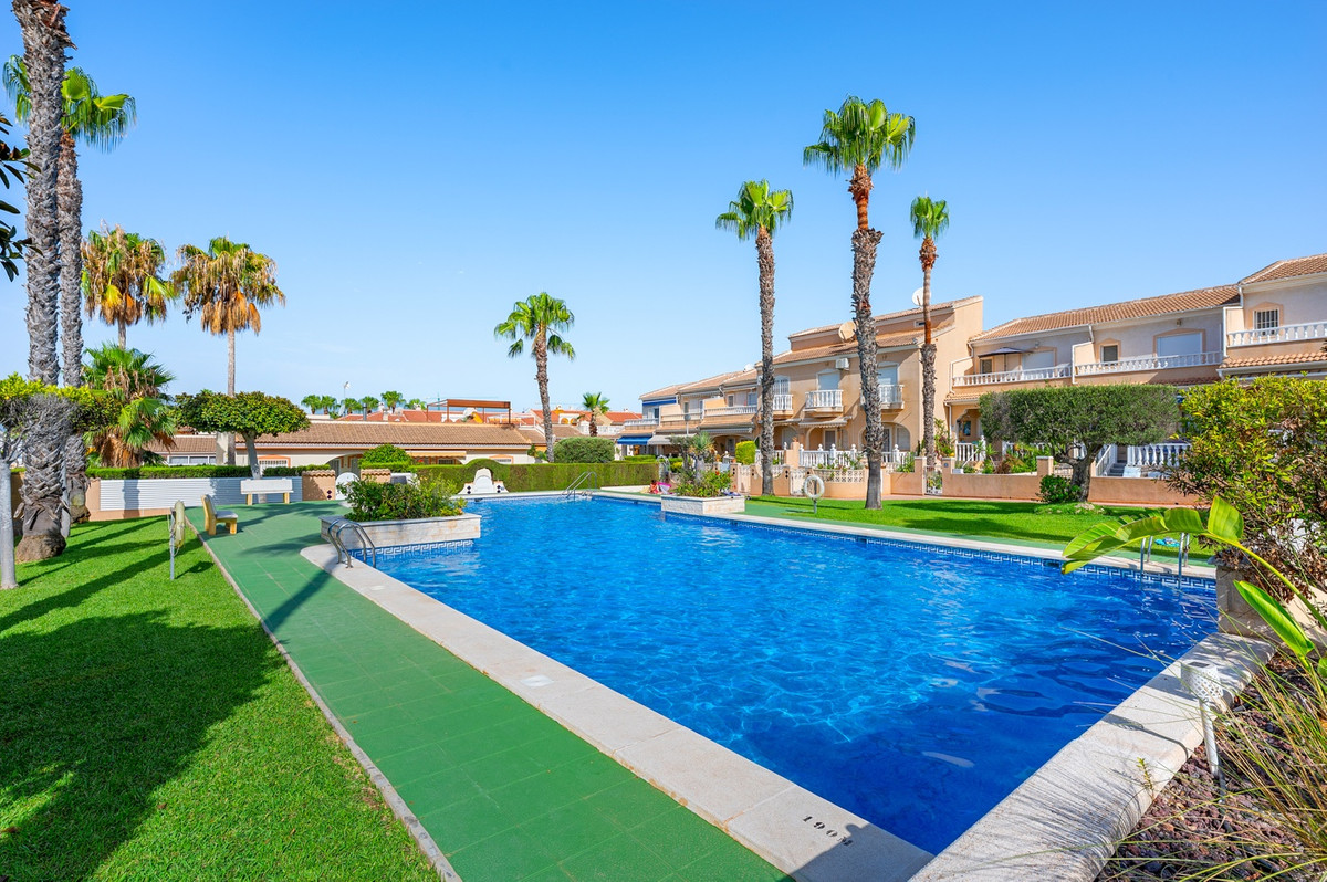 2 Bed Townhouse for sale in Ciudad Quesada Costa Blanca, Alicante, Spain