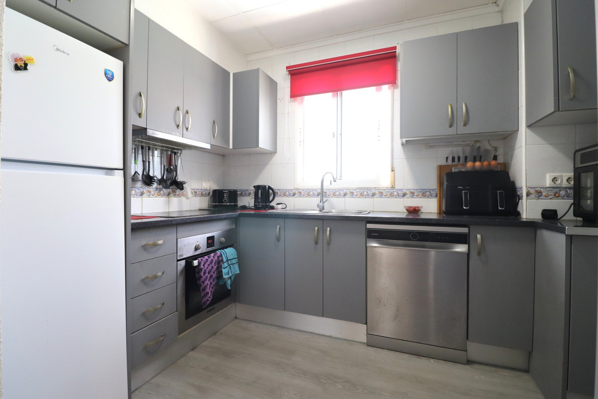 4 Bed Townhouse for sale in Algorfa Costa Blanca, Alicante, Spain