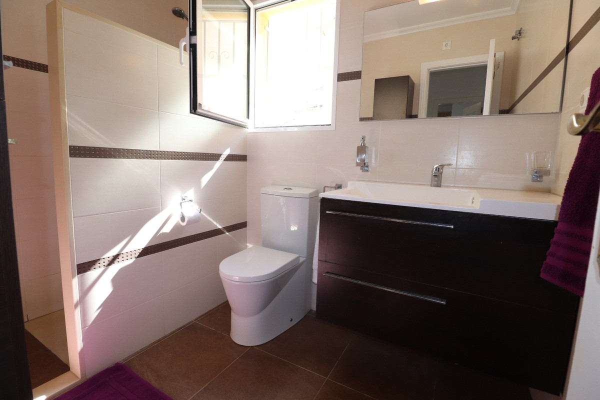 4 Bed Townhouse for sale in Algorfa Costa Blanca, Alicante, Spain
