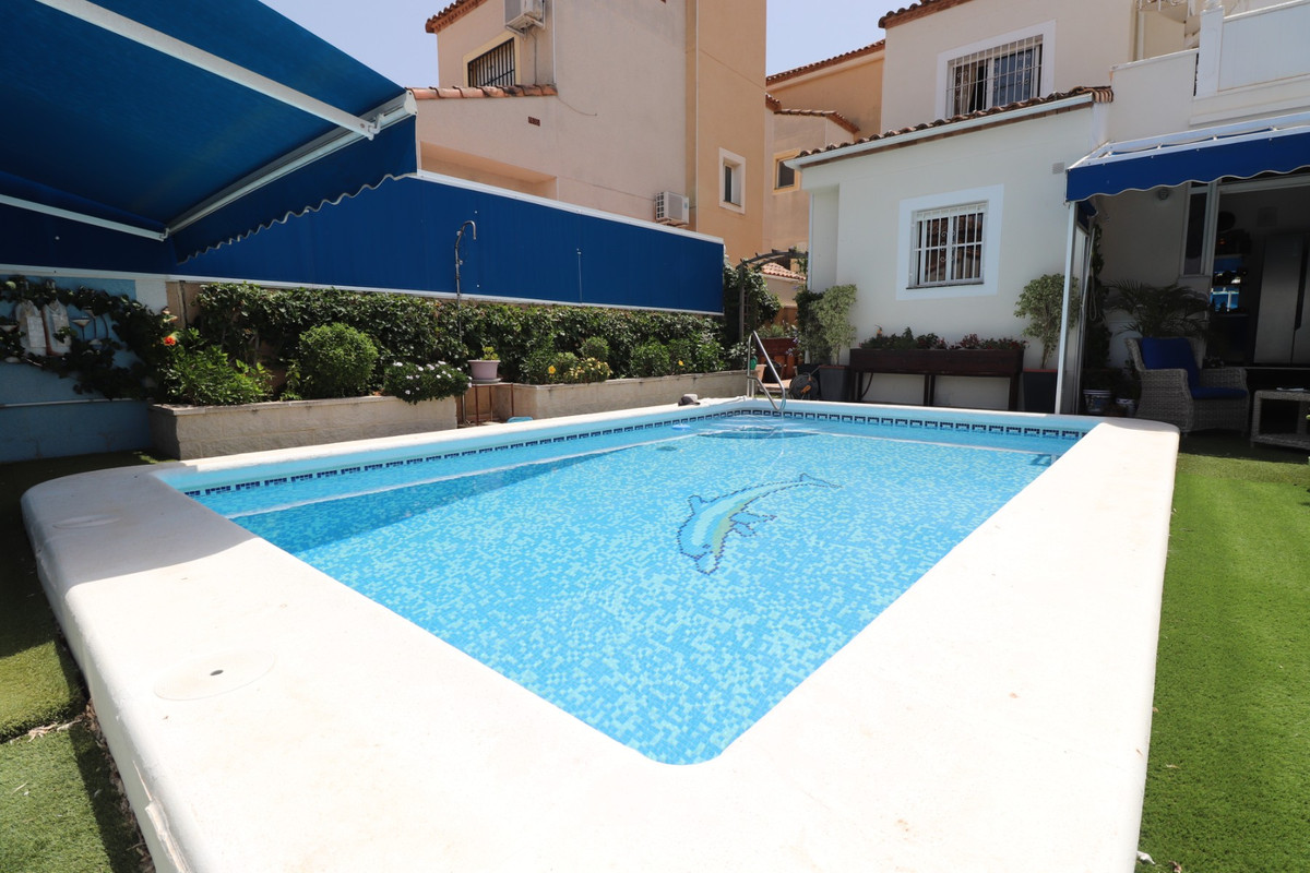 4 Bed Townhouse for sale in Algorfa Costa Blanca, Alicante, Spain