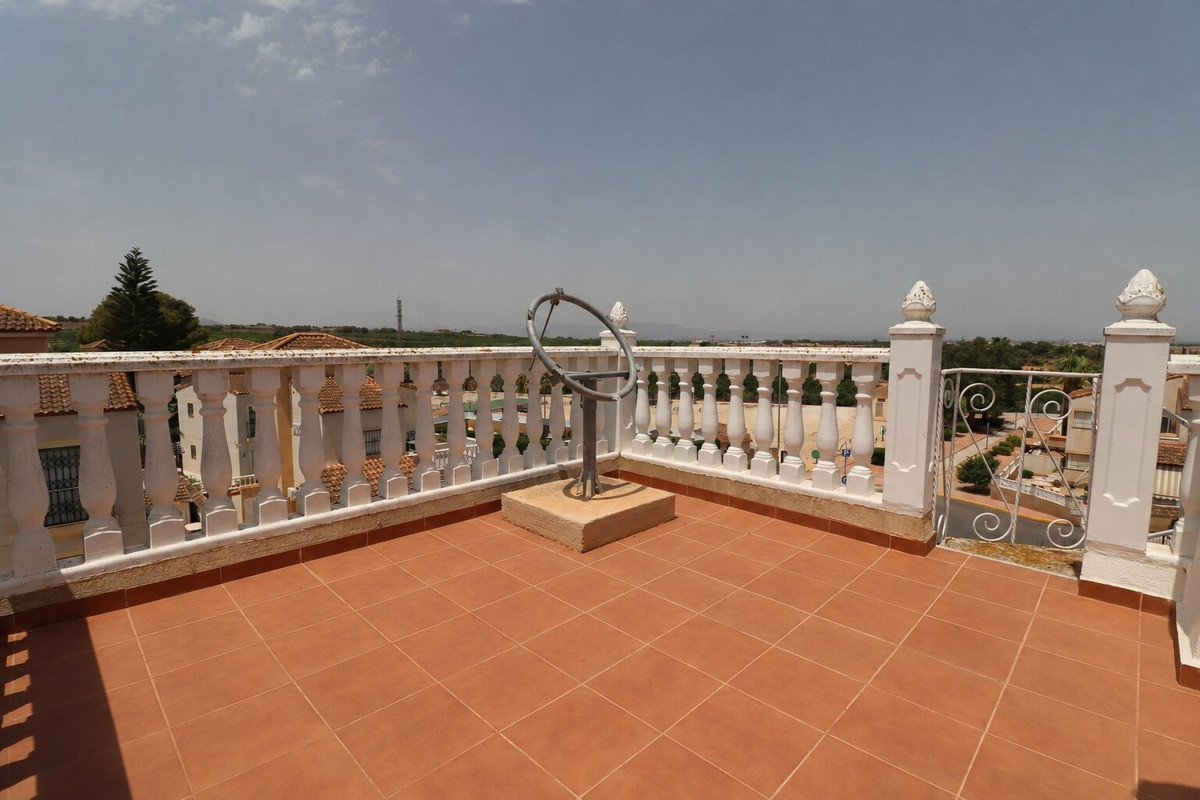 4 Bed Townhouse for sale in Algorfa Costa Blanca, Alicante, Spain