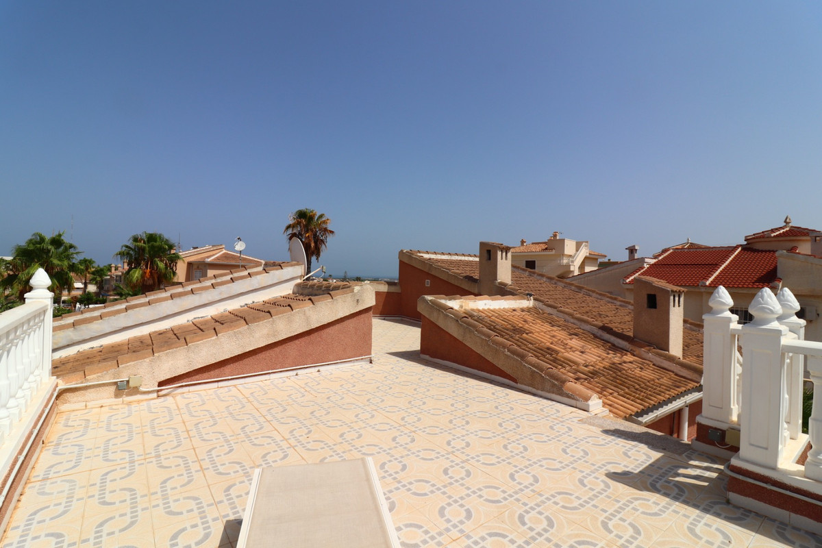 Se vende Villa - Chalet de 3 dormitorios en Costa Blanca, Alicante, España