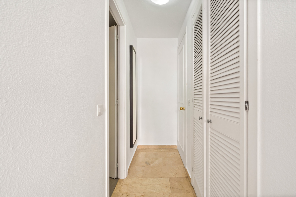 Se vende Apartamento Planta Media de 1 dormitorios en Costa Del Sol, Málaga, España