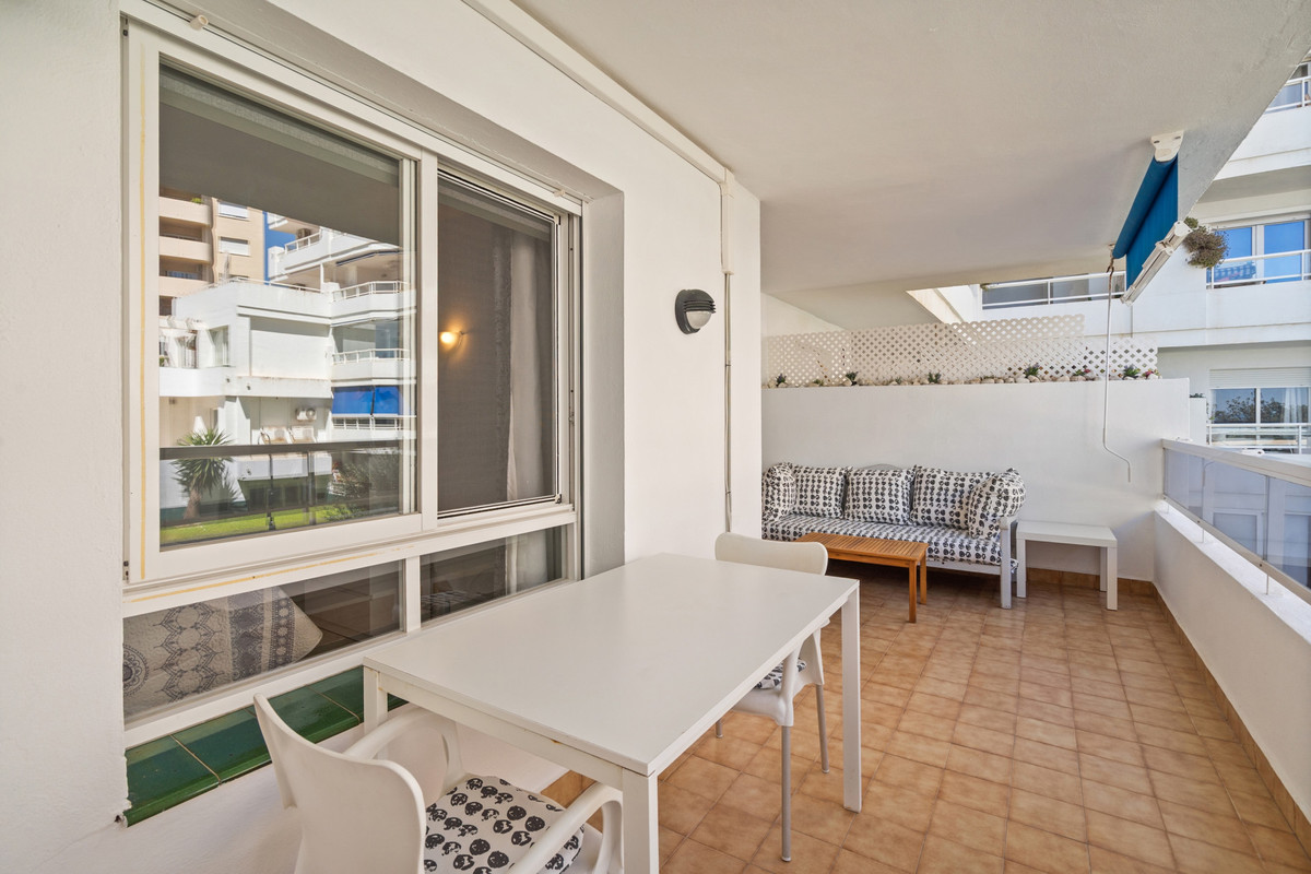 Se vende Apartamento Planta Media de 1 dormitorios en Costa Del Sol, Málaga, España