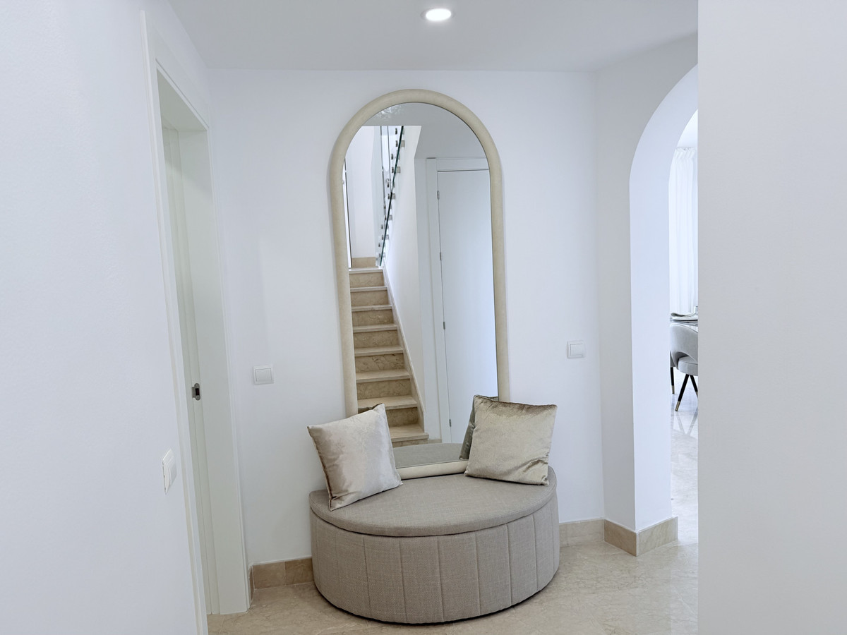 2 Bed Townhouse for sale in Marbella Costa Del Sol, Málaga, Spain