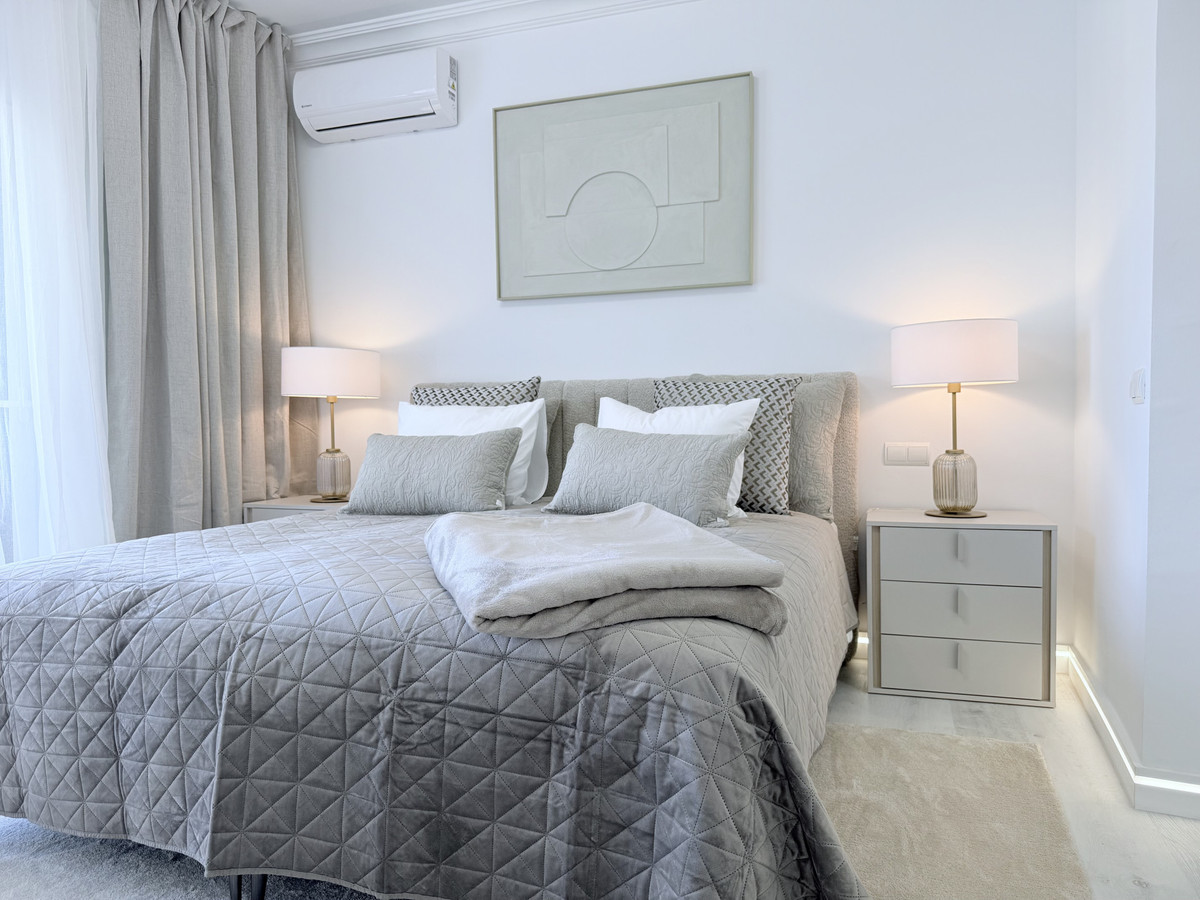 2 Bed Townhouse for sale in Marbella Costa Del Sol, Málaga, Spain