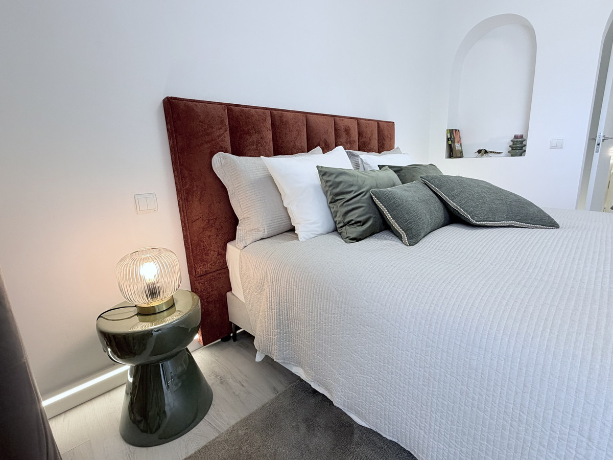 2 Bed Townhouse for sale in Marbella Costa Del Sol, Málaga, Spain