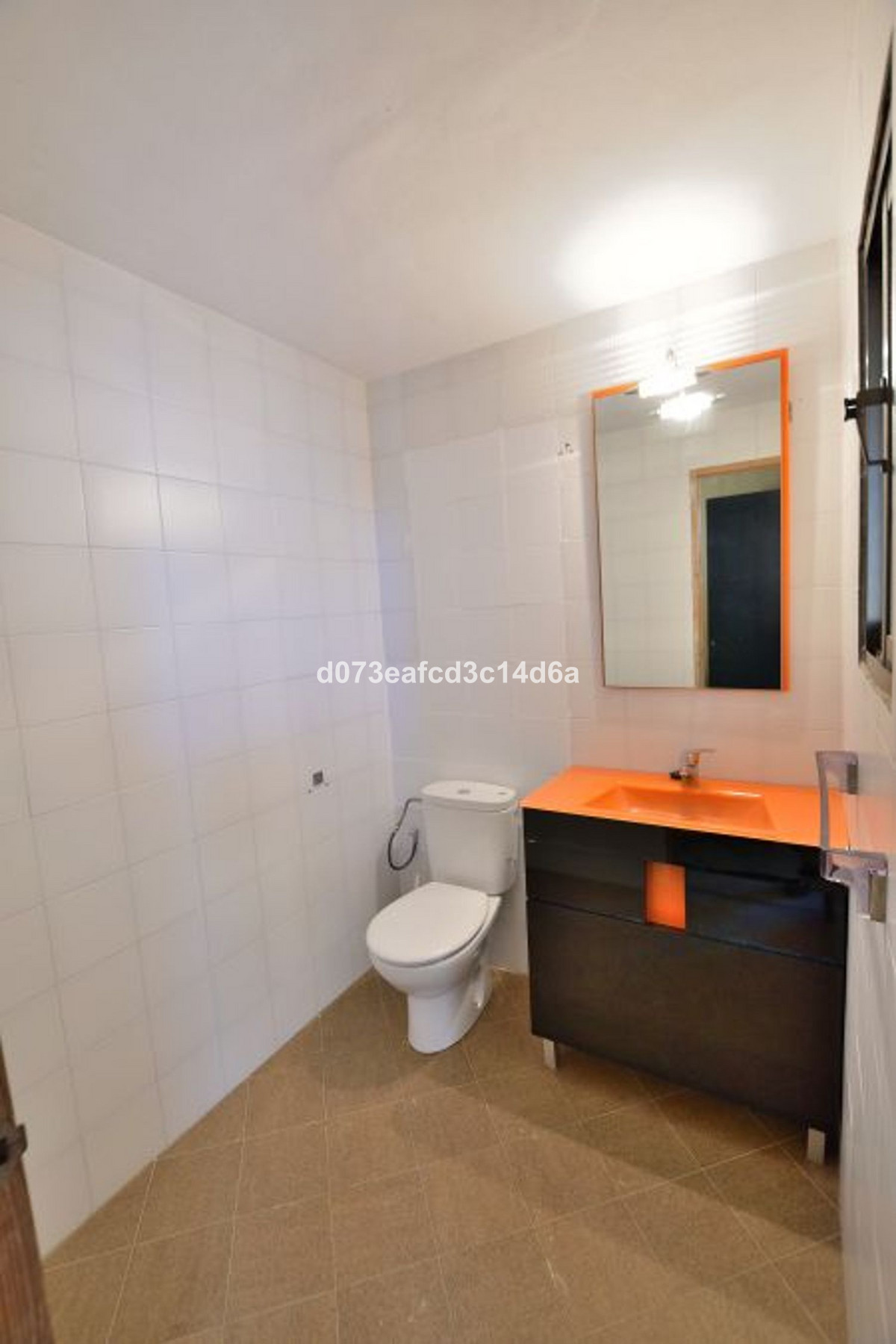 Se vende Finca - Cortijo de 2 dormitorios en Costa Del Sol, Málaga, España