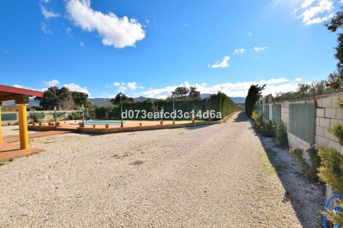 Se vende Finca - Cortijo de 2 dormitorios en Costa Del Sol, Málaga, España
