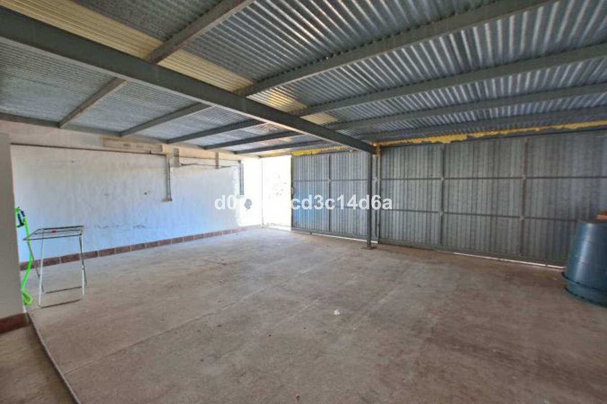 Se vende Finca - Cortijo de 2 dormitorios en Costa Del Sol, Málaga, España