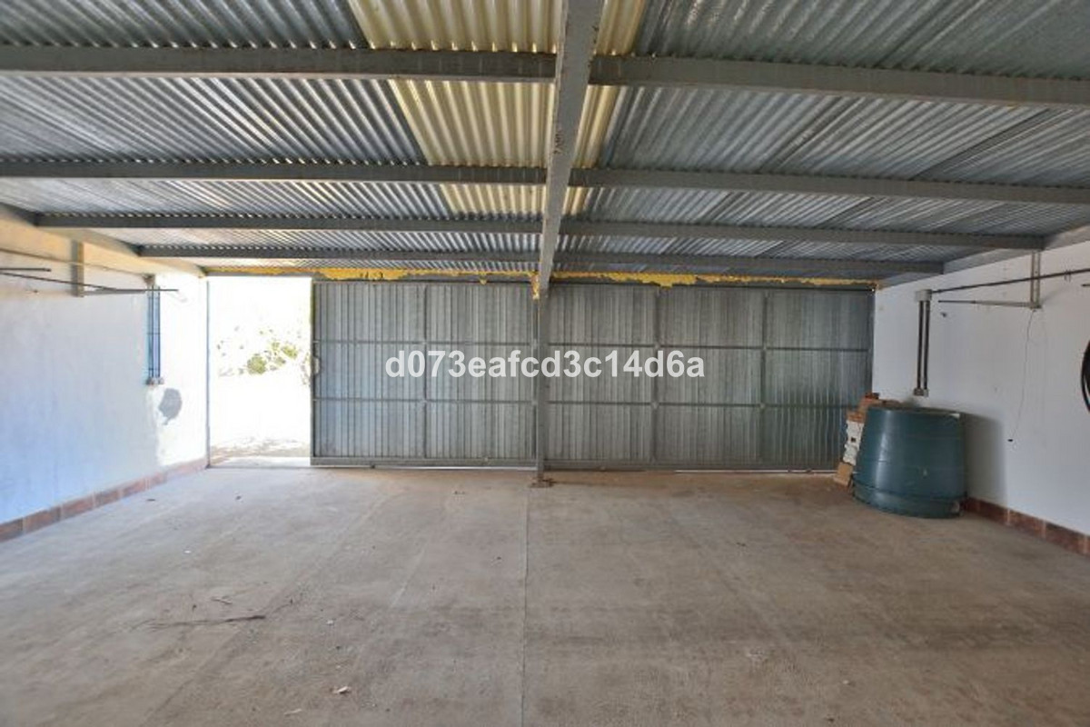 Se vende Finca - Cortijo de 2 dormitorios en Costa Del Sol, Málaga, España