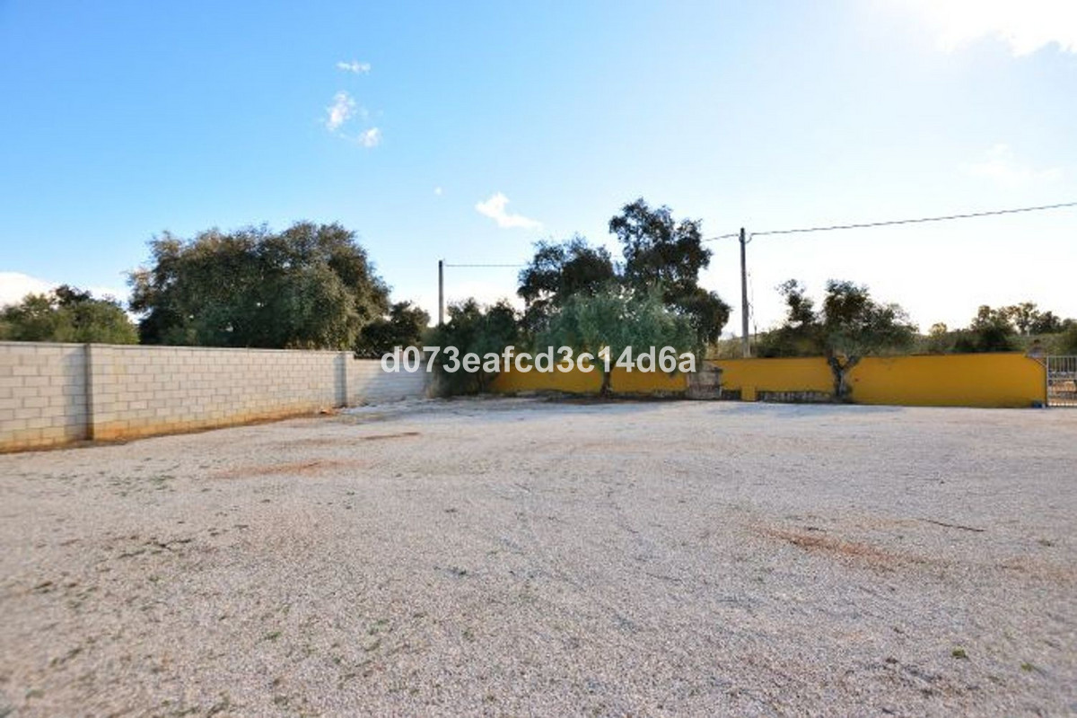 Se vende Finca - Cortijo de 2 dormitorios en Costa Del Sol, Málaga, España