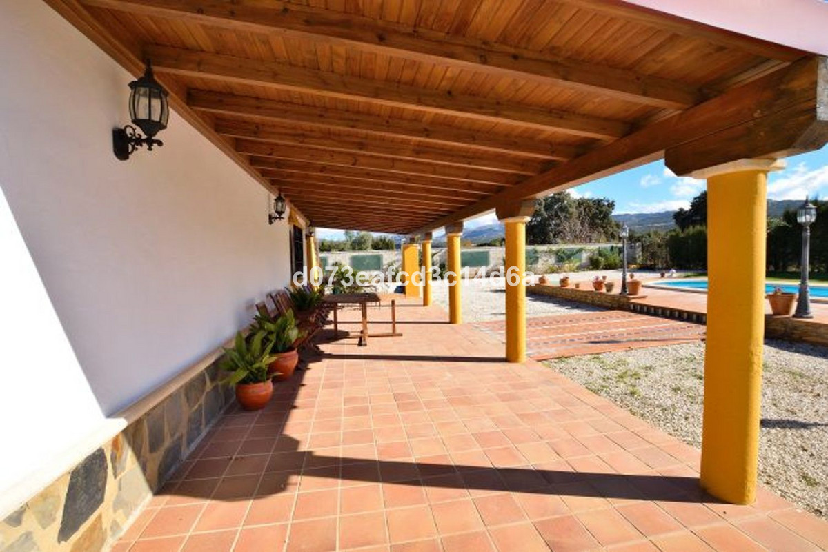 Se vende Finca - Cortijo de 2 dormitorios en Costa Del Sol, Málaga, España