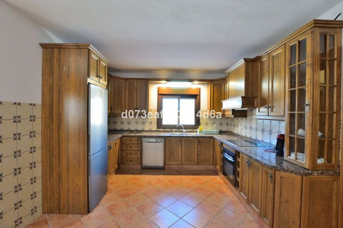 Se vende Finca - Cortijo de 2 dormitorios en Costa Del Sol, Málaga, España