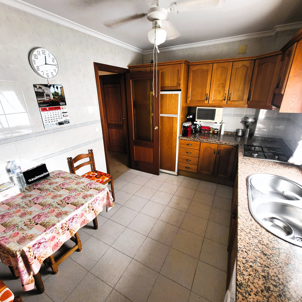3 Bed Apartment for sale in Estepona Costa Del Sol, Málaga, Spain