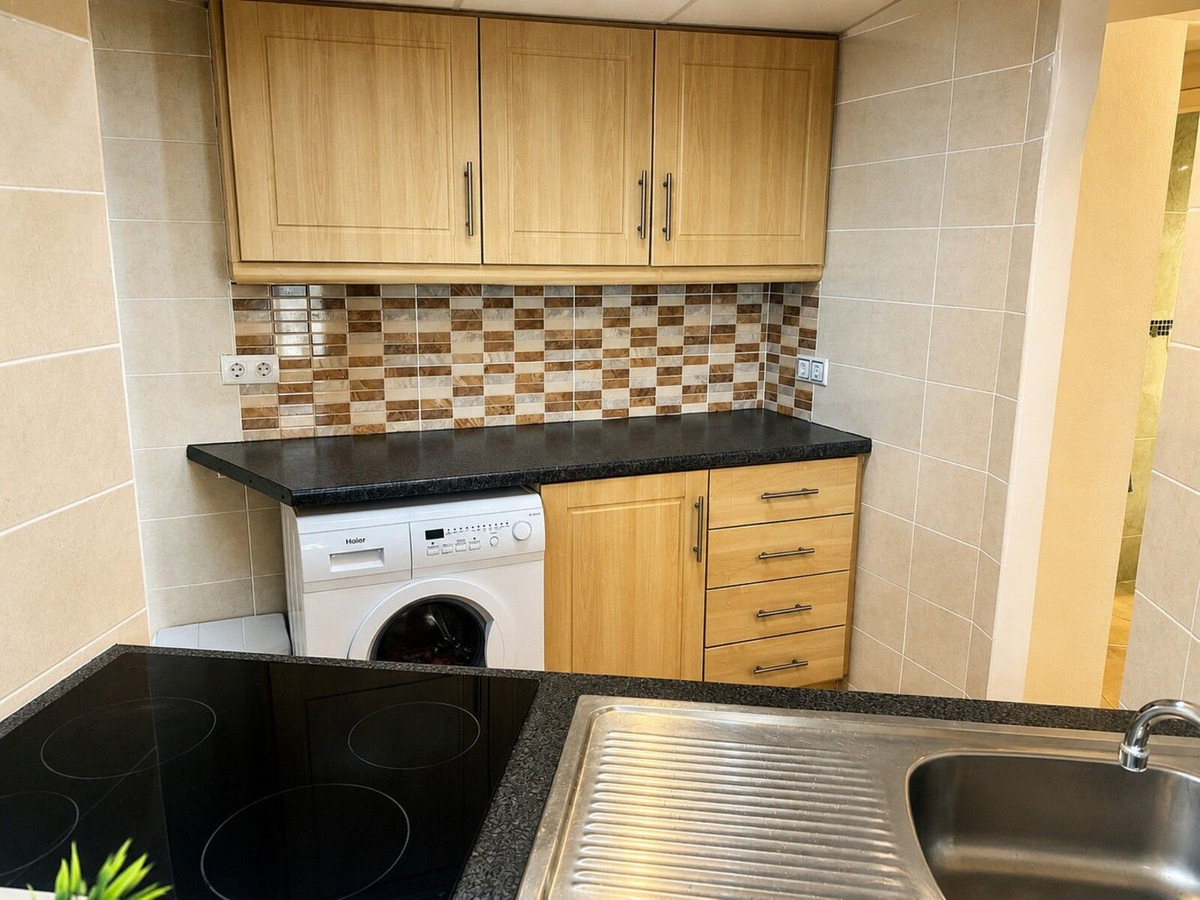 1 Bed Apartment for sale in Benalmadena Costa Costa Del Sol, Málaga, Spain