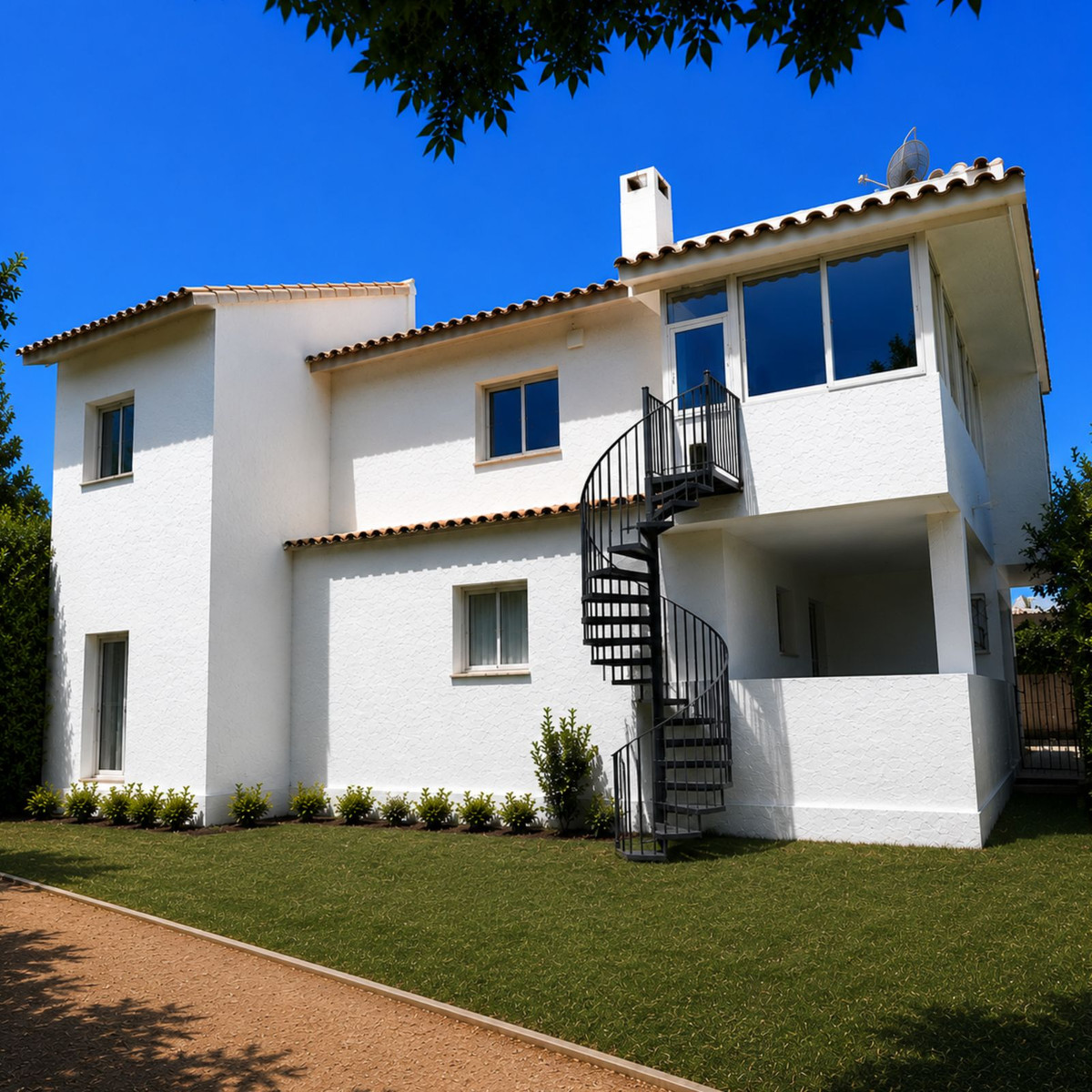 4 Bed Townhouse for sale in El Faro Costa Del Sol, Málaga, Spain