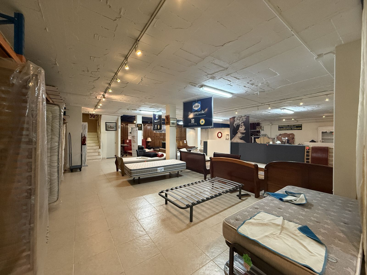 Commercial unit for sale in San Pedro De Alcántara Costa Del Sol, Málaga, Spain
