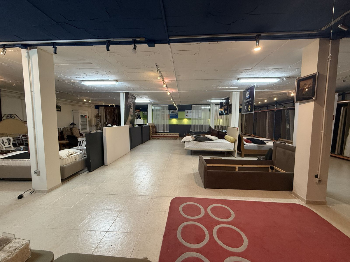 Commercial unit for sale in San Pedro De Alcántara Costa Del Sol, Málaga, Spain