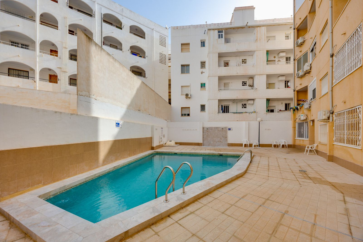 2 Bed Apartment for sale in Torrevieja Costa Blanca, Alicante, Spain