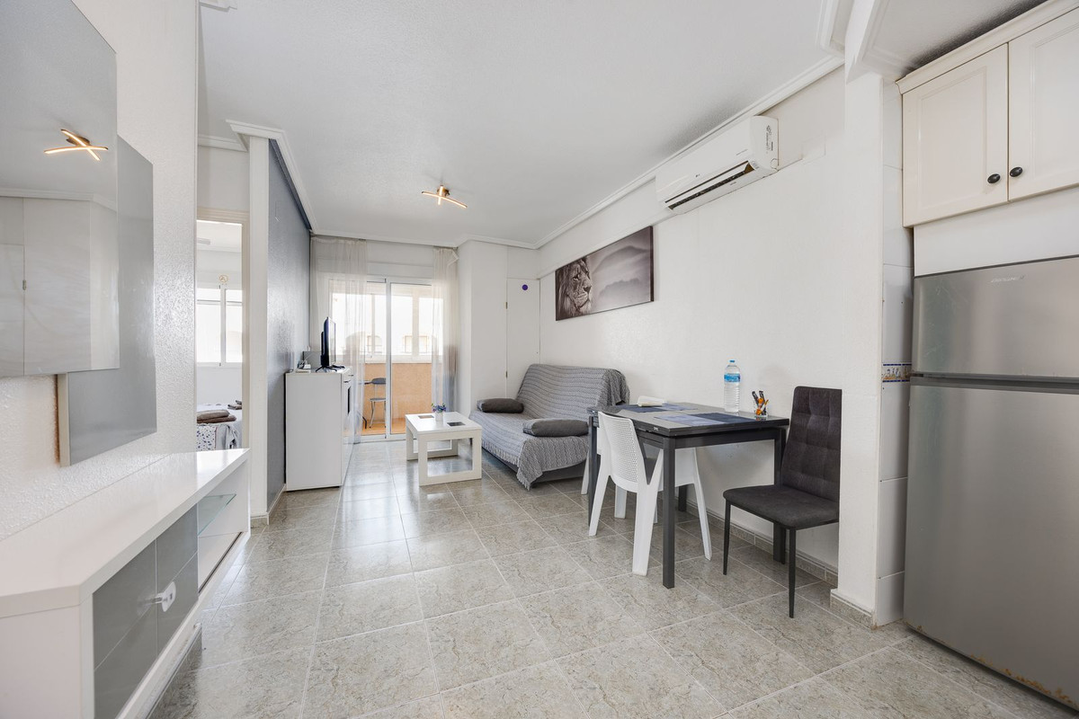 2 Bed Apartment for sale in Torrevieja Costa Blanca, Alicante, Spain