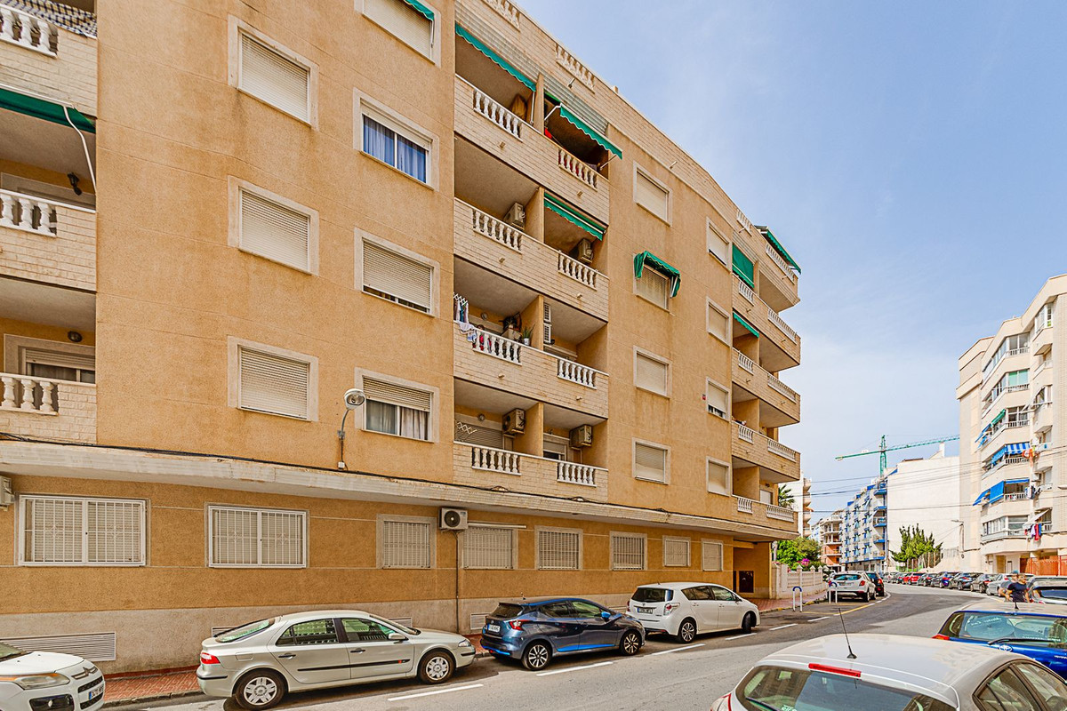2 Bed Apartment for sale in Torrevieja Costa Blanca, Alicante, Spain