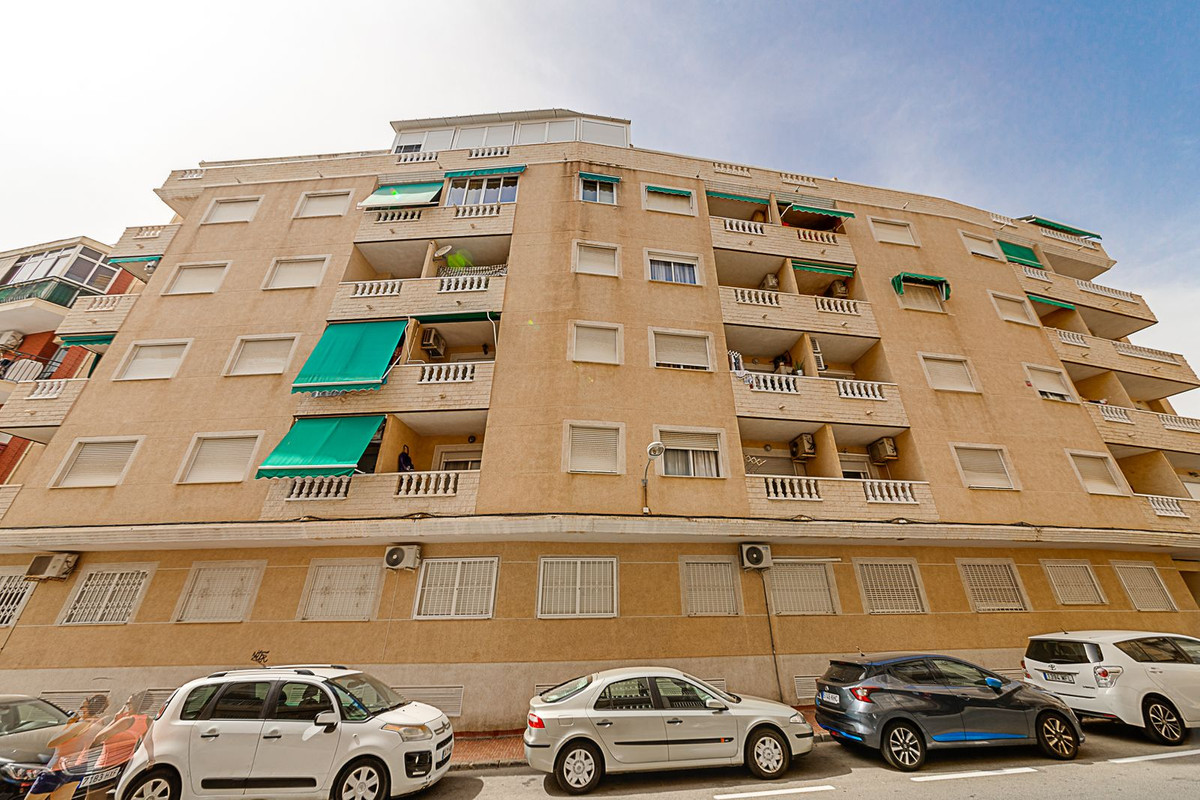 2 Bed Apartment for sale in Torrevieja Costa Blanca, Alicante, Spain