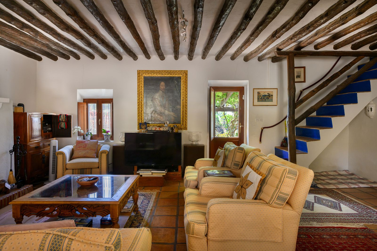 3 Bed Townhouse for sale in Estepona Costa Del Sol, Málaga, Spain