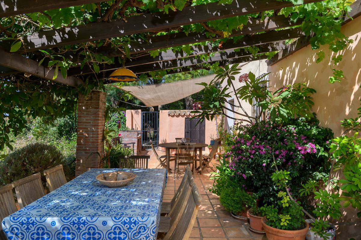 3 Bed Townhouse for sale in Estepona Costa Del Sol, Málaga, Spain