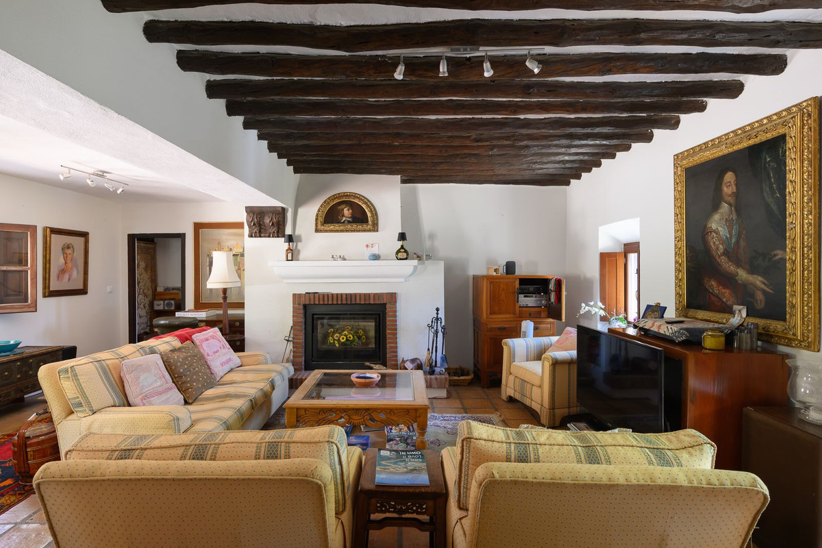 3 Bed Townhouse for sale in Estepona Costa Del Sol, Málaga, Spain