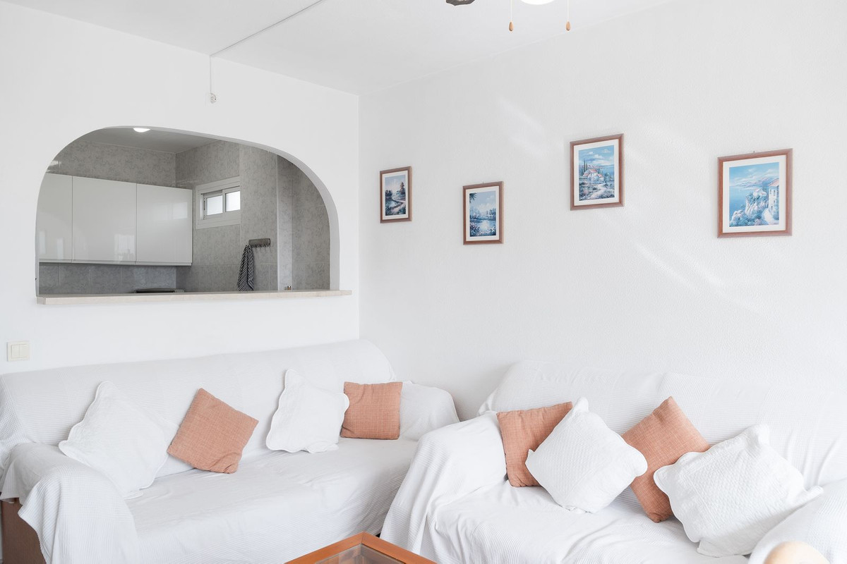 1 Bed Apartment for sale in Benalmadena Costa Costa Del Sol, Málaga, Spain