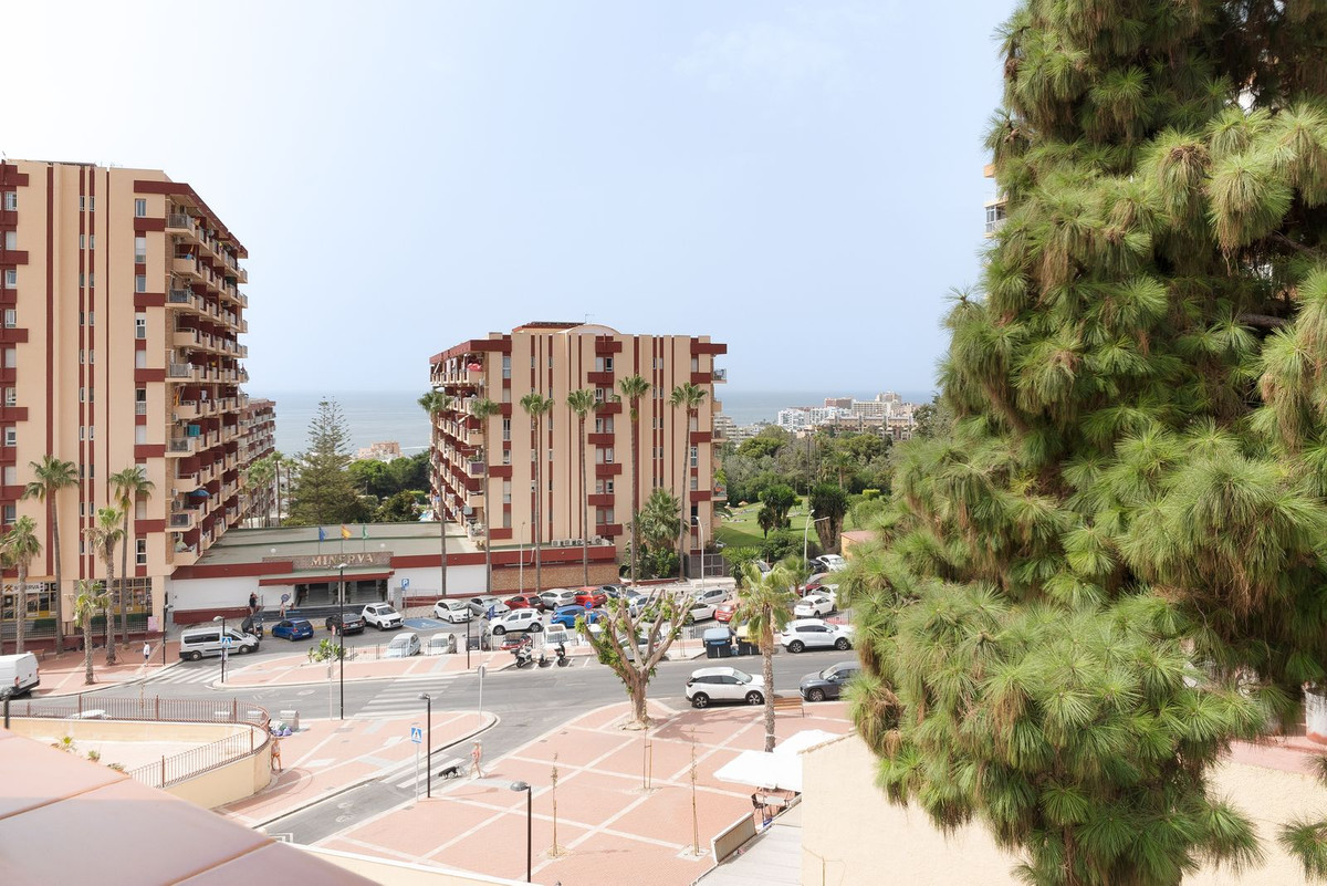 2 Bed Apartment for sale in Benalmadena Costa Costa Del Sol, Málaga, Spain